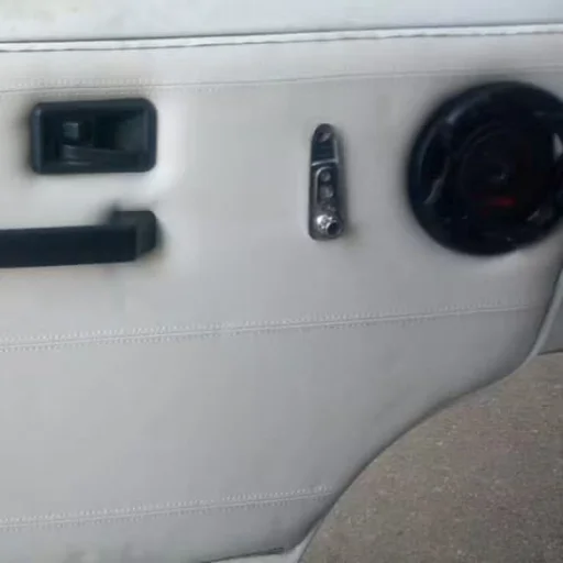 FABRICACIÓN Y TAPIZADO DE PANELES DE TRAFIC - imagen 3