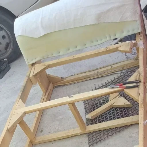 SILLÓN Y SILLAS RESTAURACIÓN + TAPIZADO COMPLETO - imagen 4