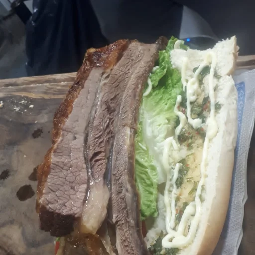 Sándwich de costillar.