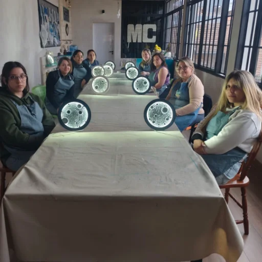 Lampara Luna Led Artesanal Diseño Exclusivo Regalo Día Madre - imagen 4