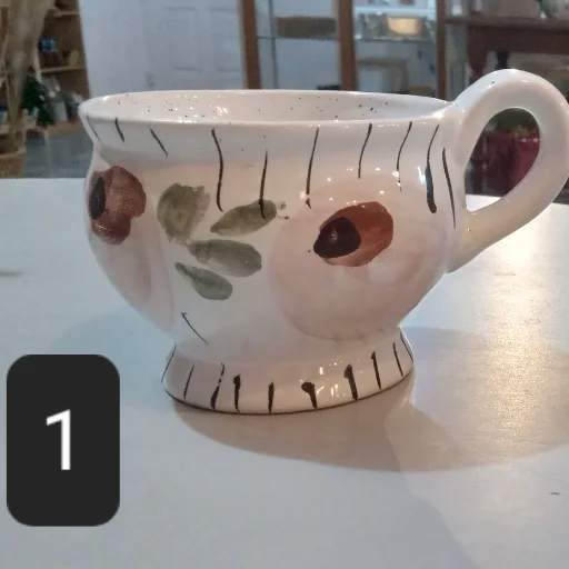 Taza de Cerámica modelo Vintage con Pie - imagen 4