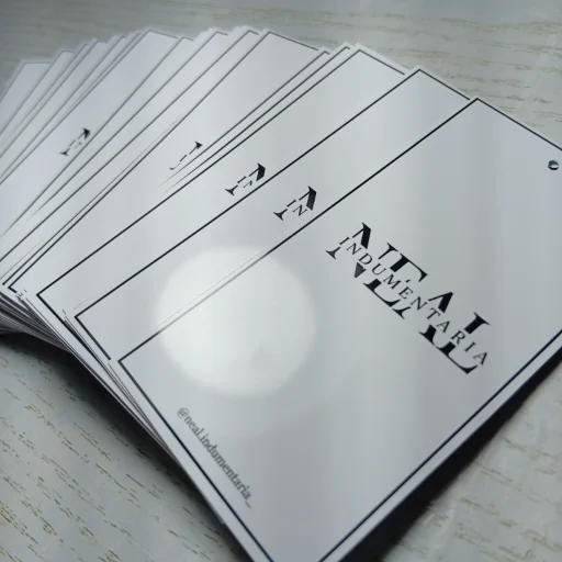 Tags rectangulares para ropa